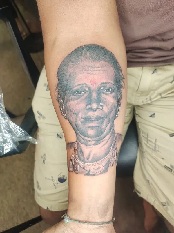 Abstract Tattoo Studio