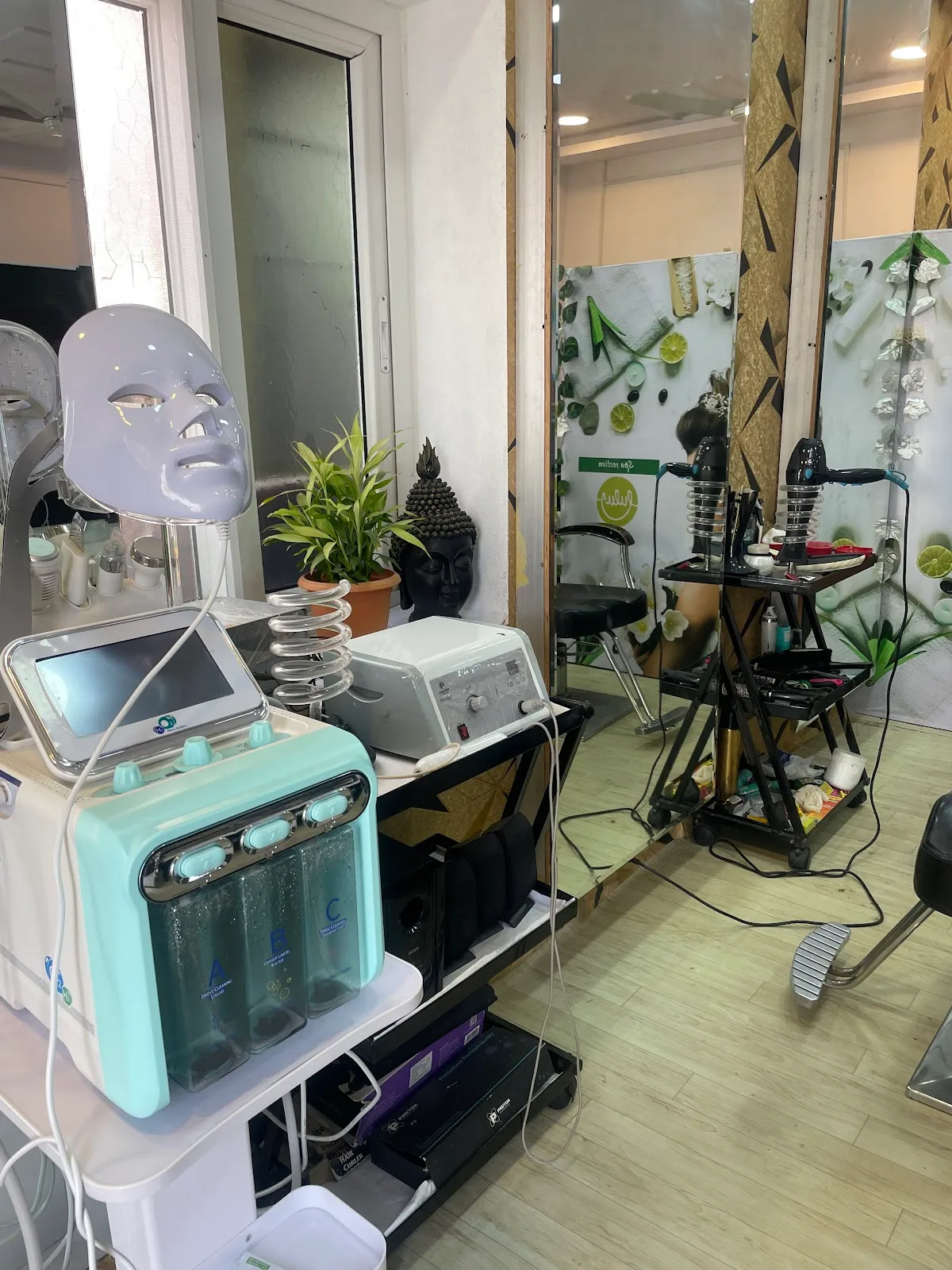 Lulu Beauty Salon (Only for Ladies)