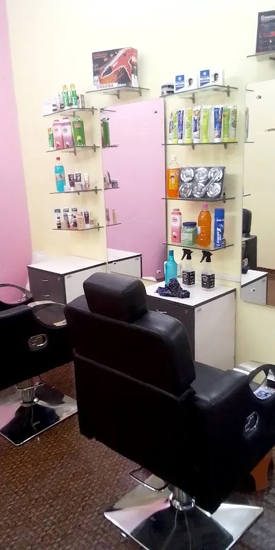 Royal Salon