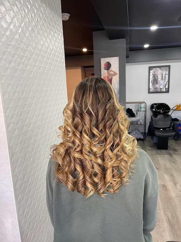 Benny & Bina's Hair Studio Barber Shop