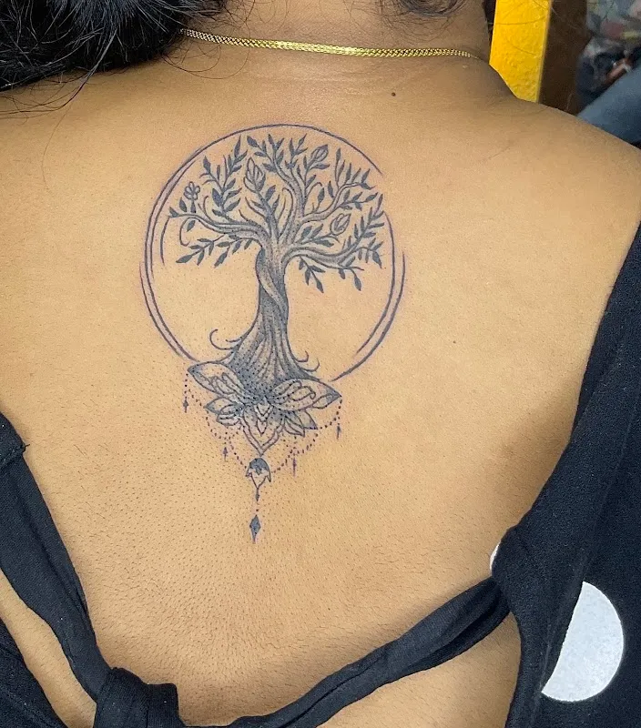 Manomay Tattoo & Piercing