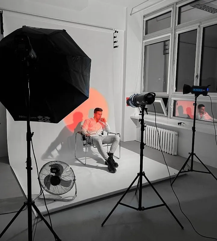 NUAGE - STUDIO FOTOGRAFICZNE