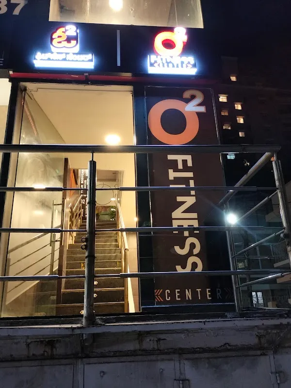 O2 FITNESS CENTER