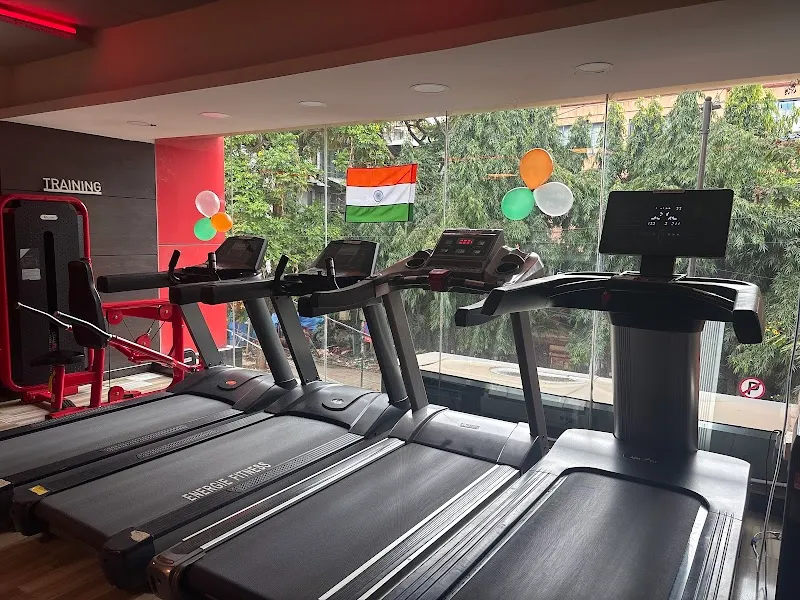 O2 FITNESS CENTER