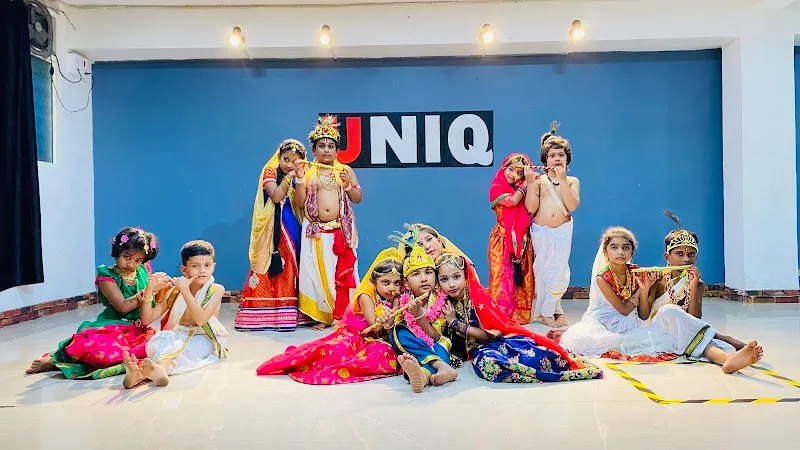 Uniq dance studio