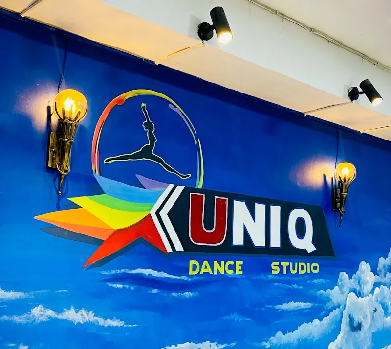 Uniq dance studio