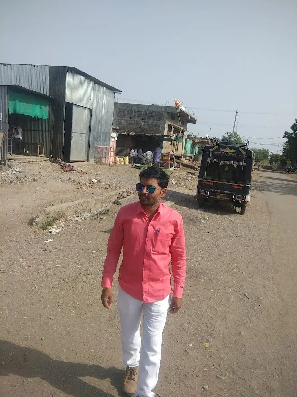 NAYAN HAIR SALON.BARBER SHOP. DHOLE BROTHER'S