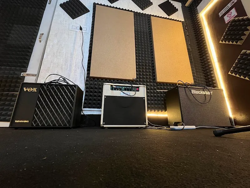 Stringbend Studios and Jampad
