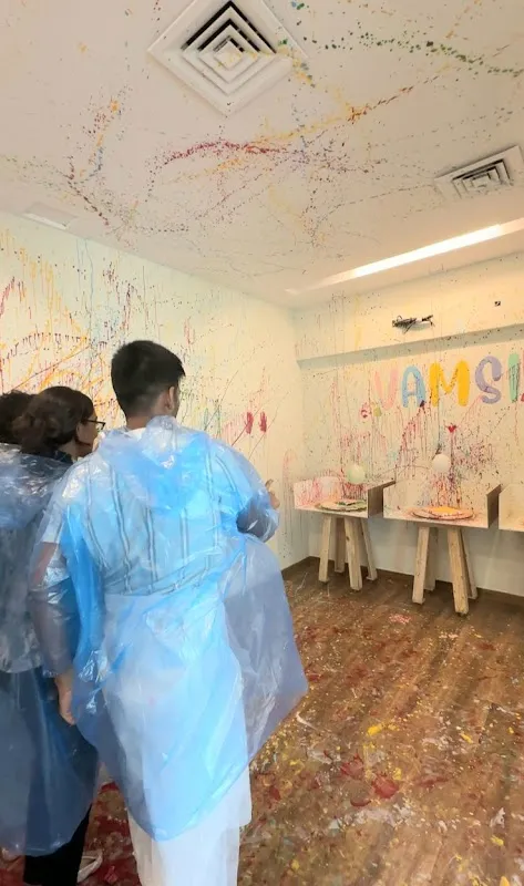 Vamsi Art Studio by Nishi Thakker