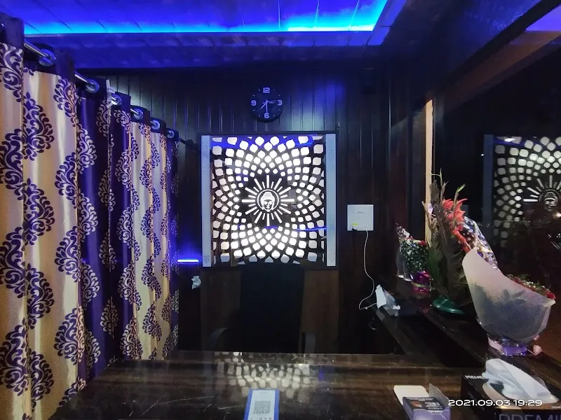 Transparent Door Ulwe