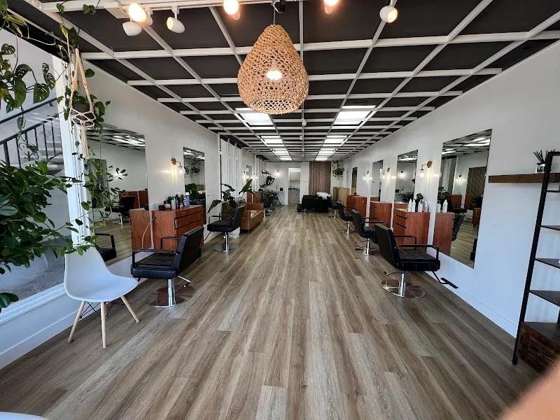 S & L Hair Studio