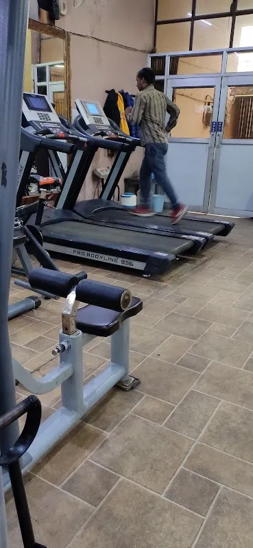 Fitnes 24 (Gym)