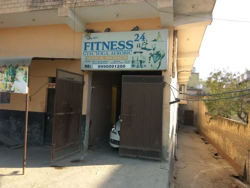 Fitnes 24 (Gym)