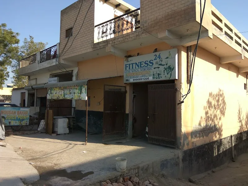 Fitnes 24 (Gym)