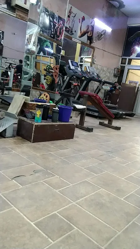 Fitnes 24 (Gym)