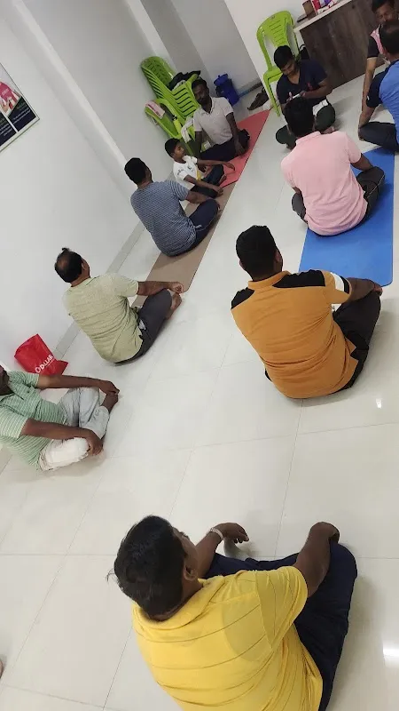 HEALTH & FITNESS CENTRE