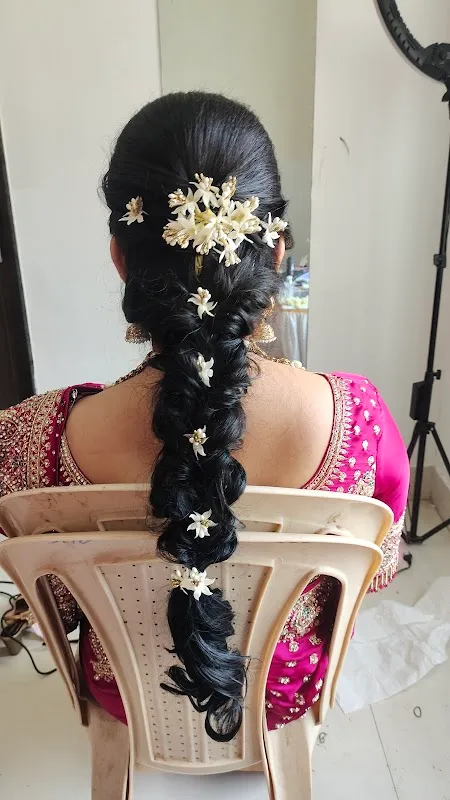 Madhuri Beauty Salon (Planet & Academy)