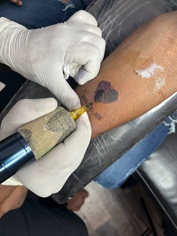 PV TATTOO - STUDIO