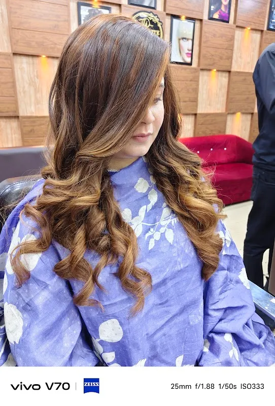 The Invite Unisex Salon