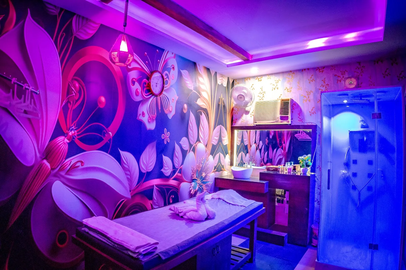 Maalish Spa Of Luxury Dwarka