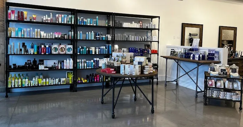 Salon M