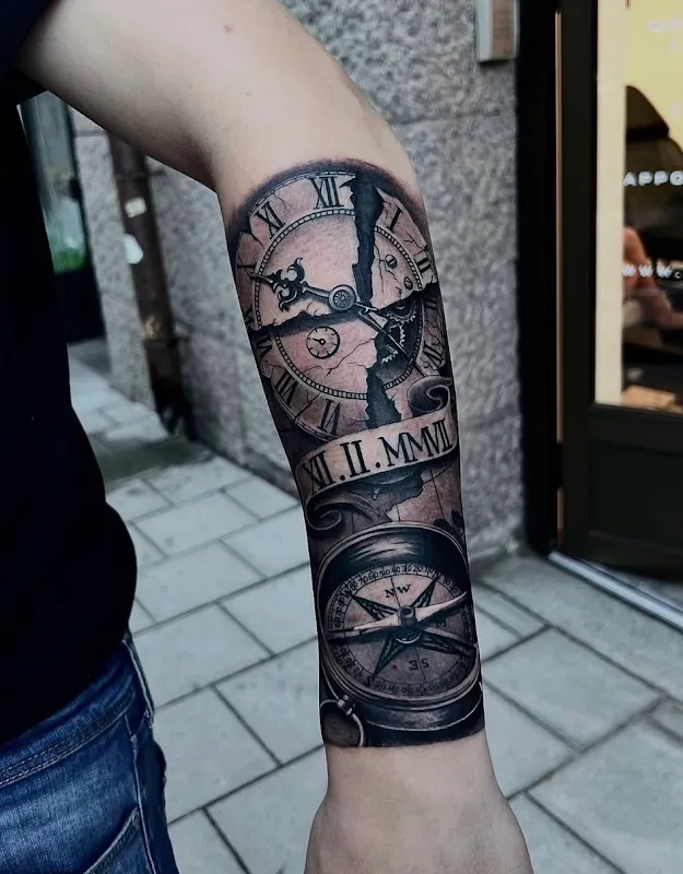 Roa Tattoo Artist