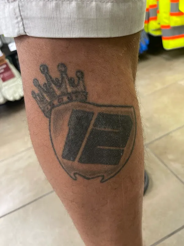 Roa Tattoo Artist