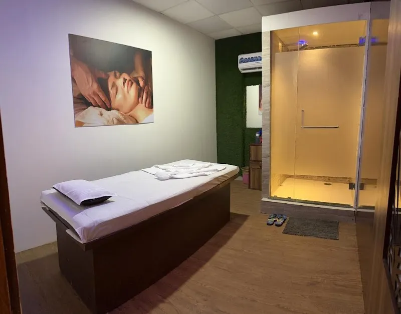 Crystal Thai Spa New Bel Road