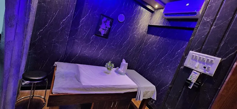 The aura thai spa