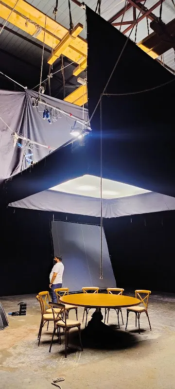Pinhole Studio