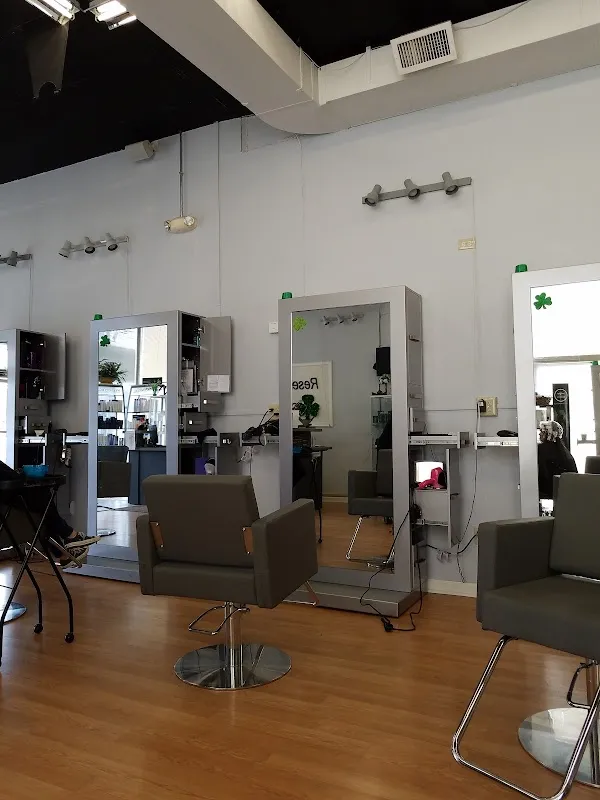 Salon Tres Chic