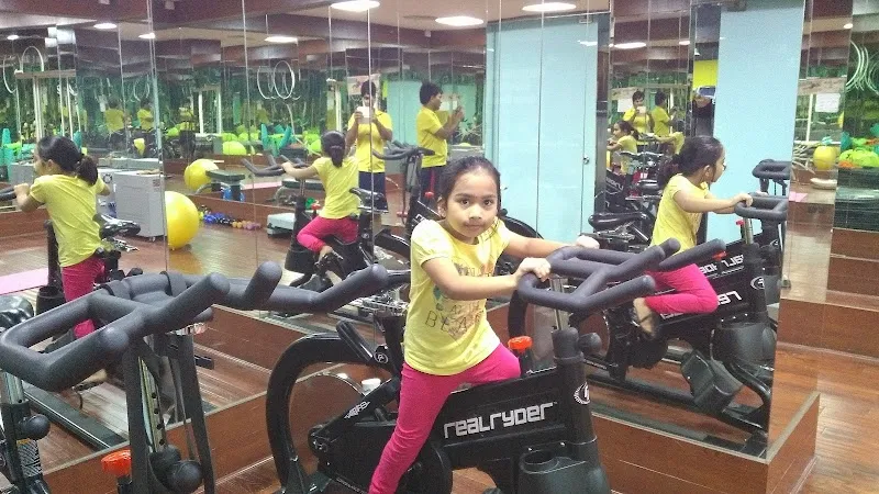 Gold's Gym Vijayawada: CrossFit, Personal Training, Zumba