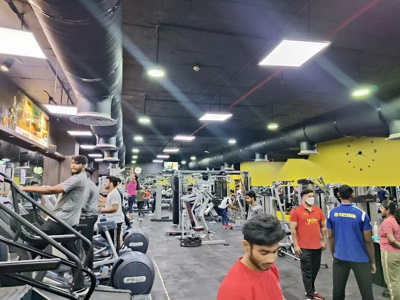 Gold's Gym Vijayawada: CrossFit, Personal Training, Zumba