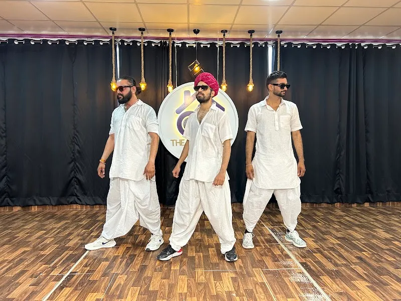 The dance hub studio Murlipura