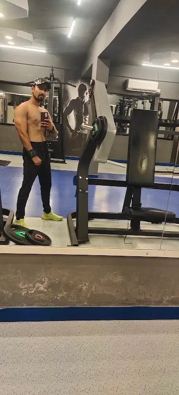 Famous Fitness Studio