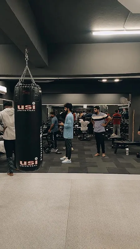 Famous Fitness Studio
