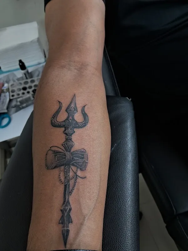 Hari Tattoo Studio & Piercing