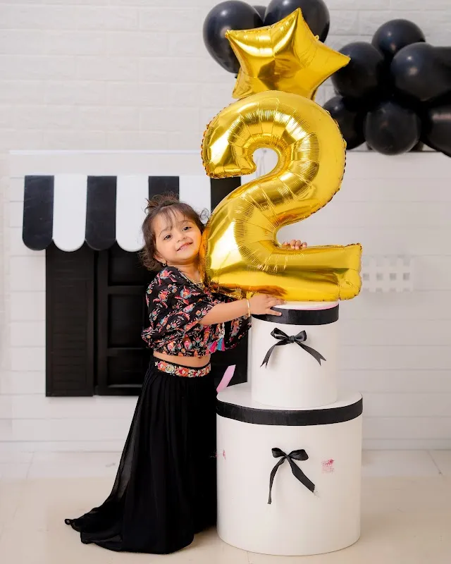 Shubham Photo Studio