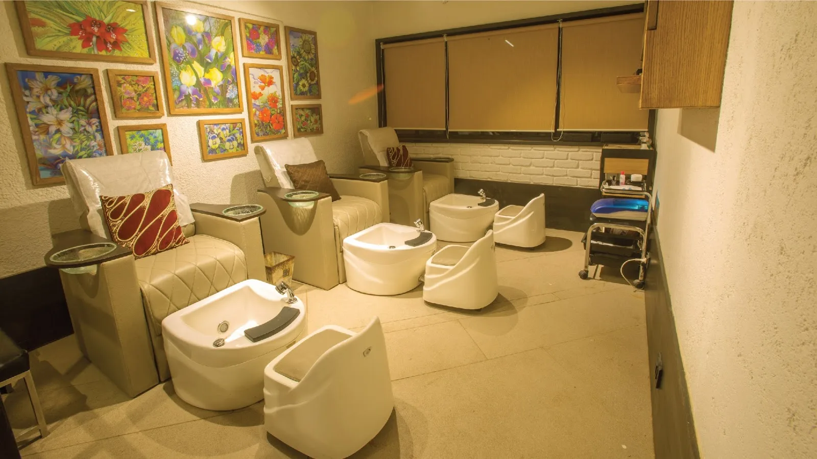 Enrich Salon Bandra W Hill Road