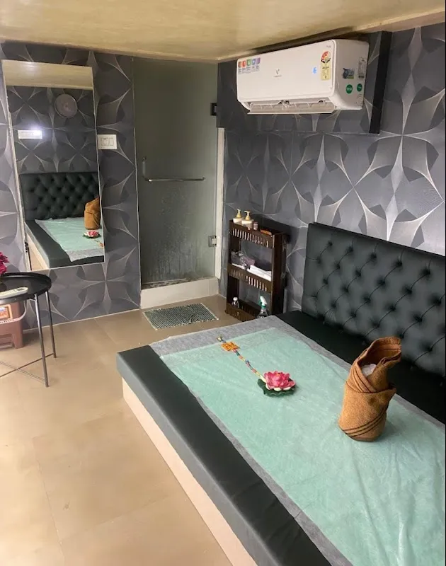 Royal Spa In Goregaon West | Thai Massage | Deep Tissue Massage | Dry Massage | Jacuzzi | Hammam