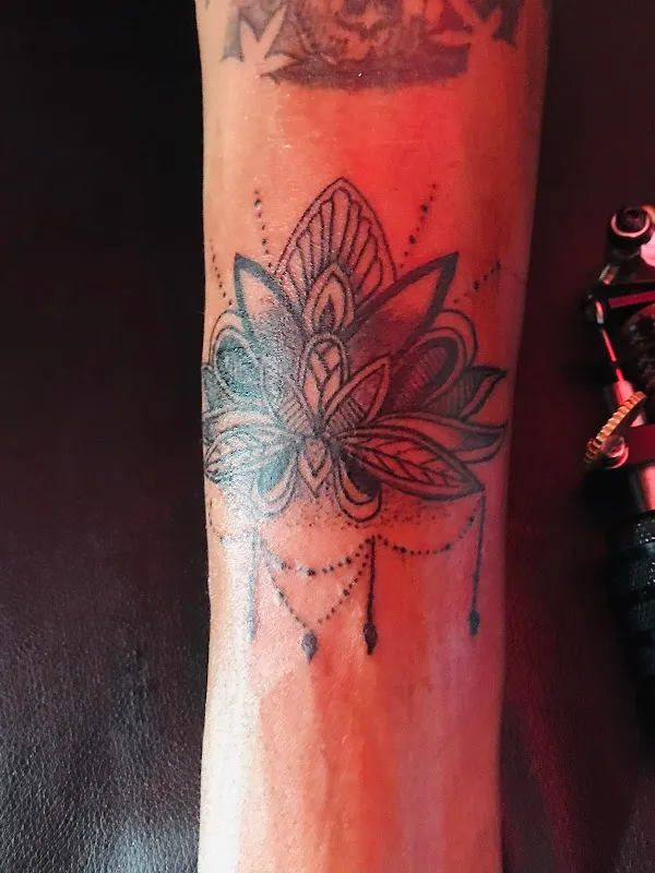 LiL's Tattoosszz & ART Studio
