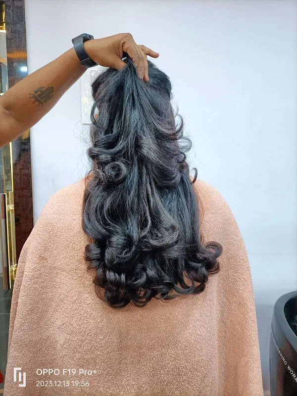 Herk natural unisex family beauty saloon