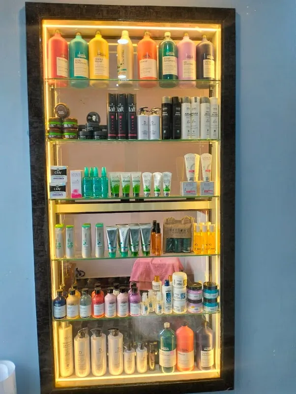 Herk natural unisex family beauty saloon