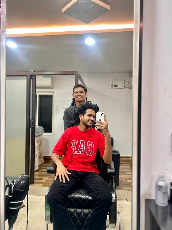Herk natural unisex family beauty saloon