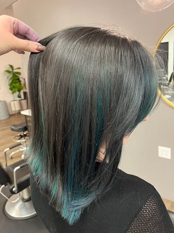 Savante Salon
