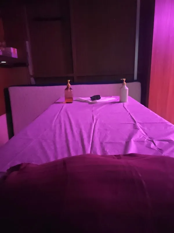Spa Pure Vibe - Best SPA in Sindhi camp