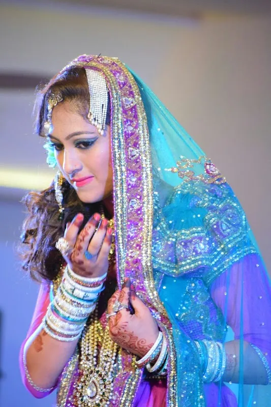 Kavitas Queens worth beauty salon and academy