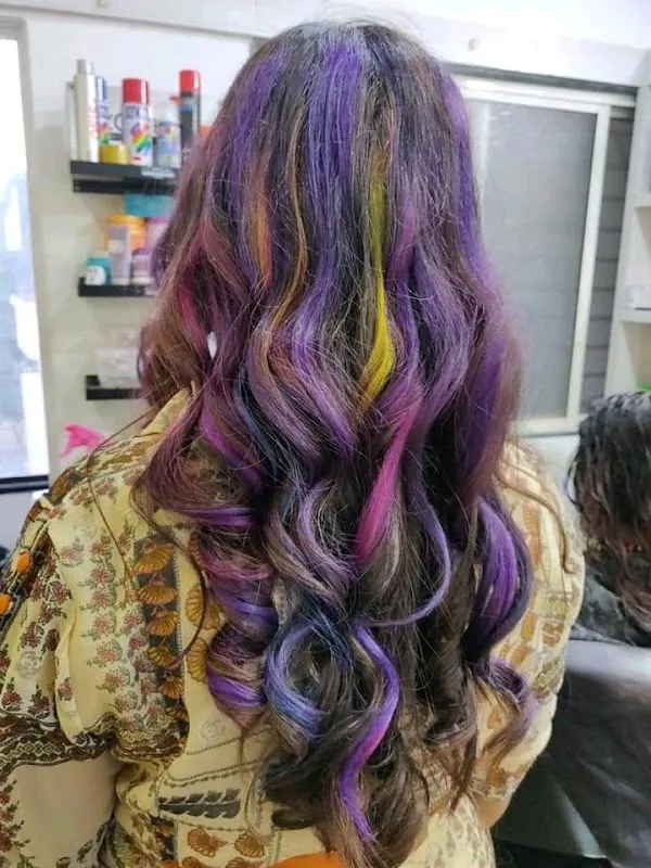 Kavitas Queens worth beauty salon and academy
