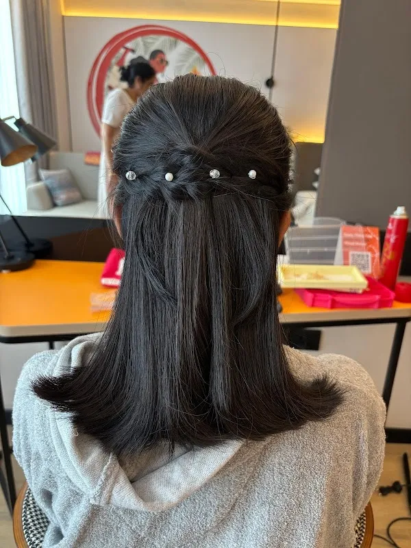 Naturals Signature Salon | Sahakar Nagar