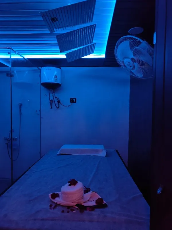 Perfect Aura Luxury Spa